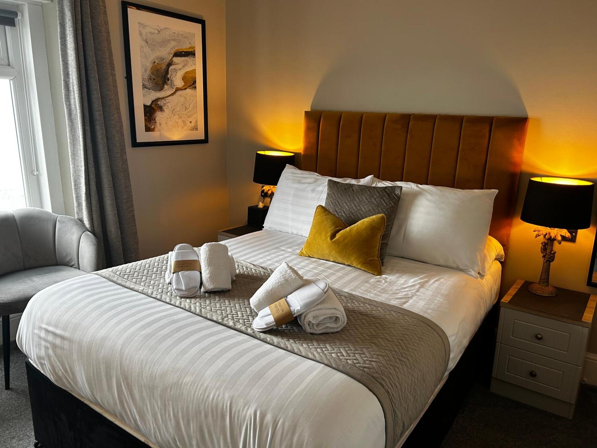 Hotel No5, Beachfront With Free Private Car Park Llandudno Exterior photo